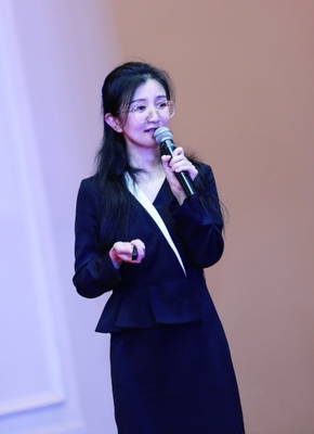 人力+數(shù)字雙引擎驅(qū)動(dòng)國(guó)企升級(jí)轉(zhuǎn)型的云平臺(tái)服務(wù)